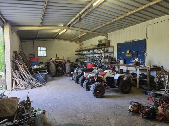 DF921448-34C6-4B5B-B3E3-035E5D2924F1